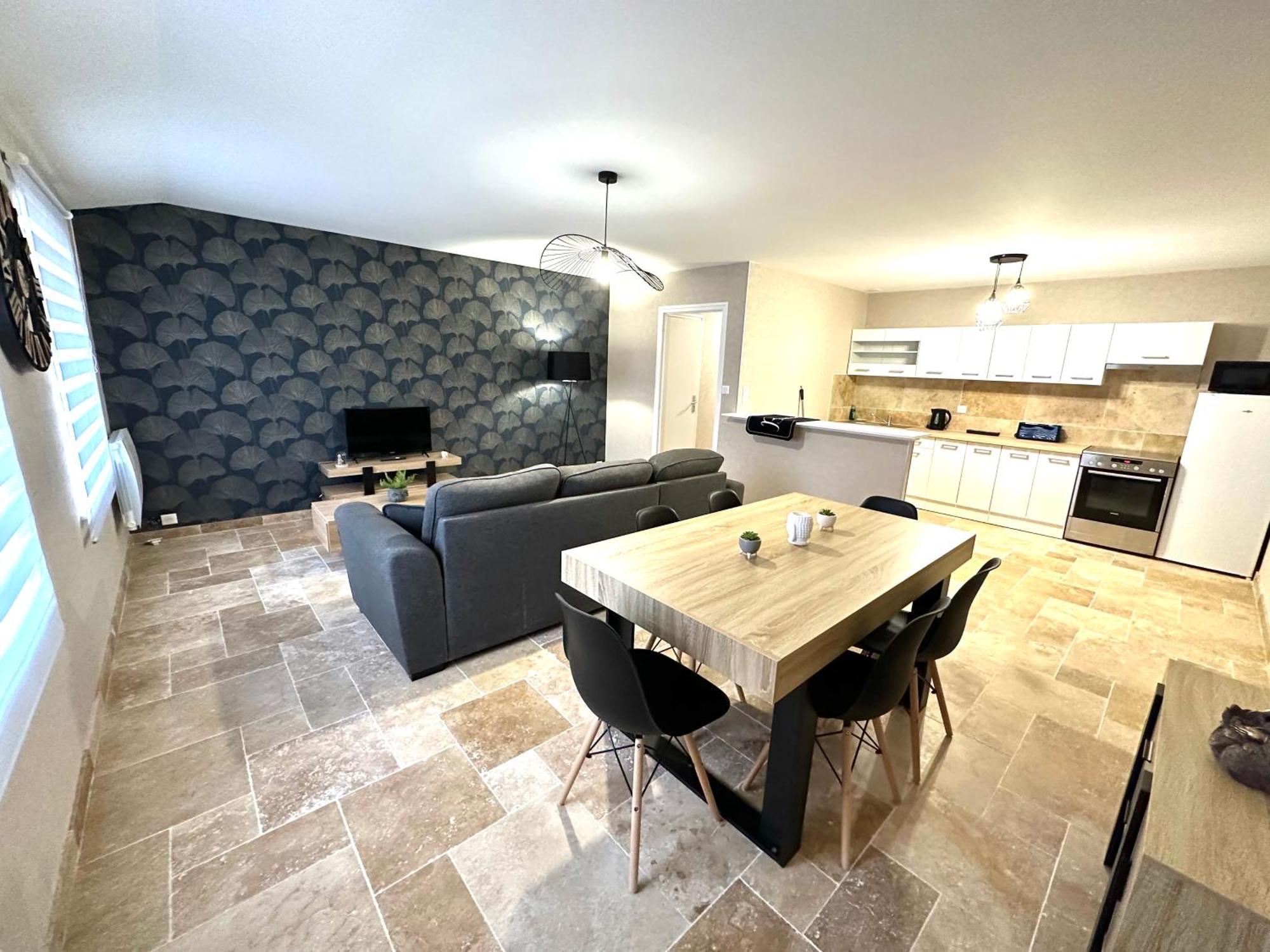Le Petit Phuket Apartment Saint-Laurent-sur-Saone Екстериор снимка